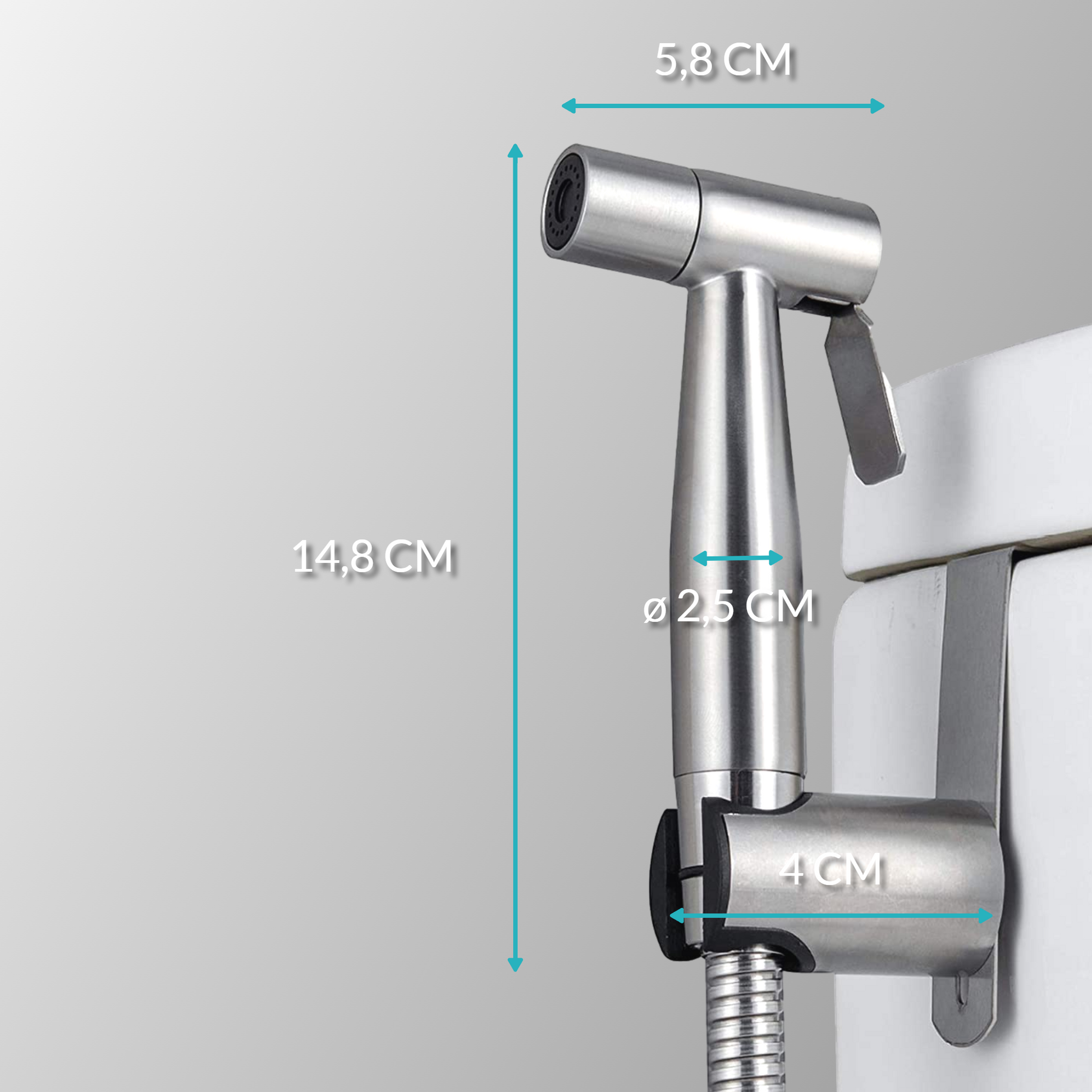 De afmetingen van de bidet. Deze is 14,8 cm hoog en heeft een doorsnede van 2,5 centimeter.
